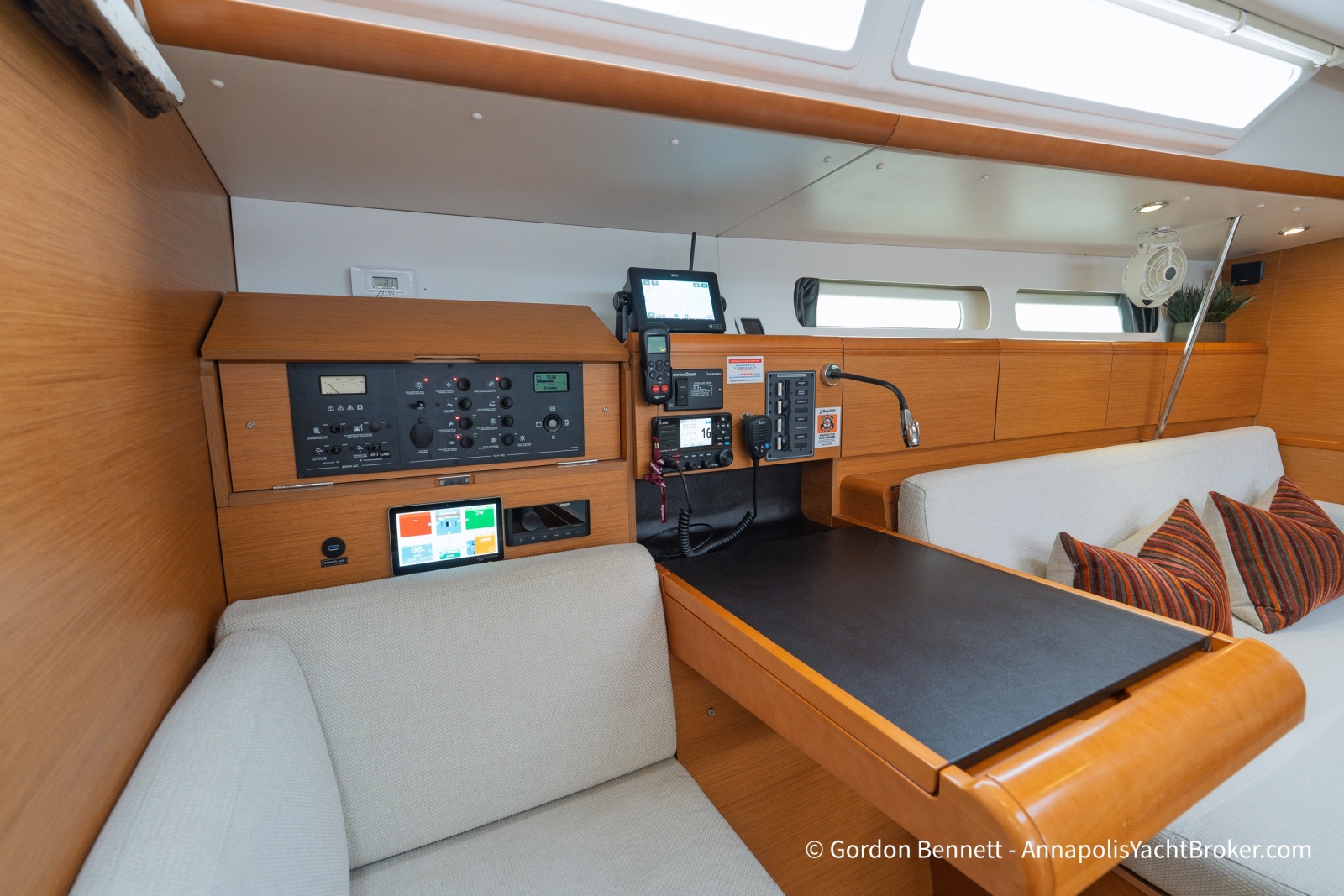 2015 Jeanneau Sun Odyssey 439
