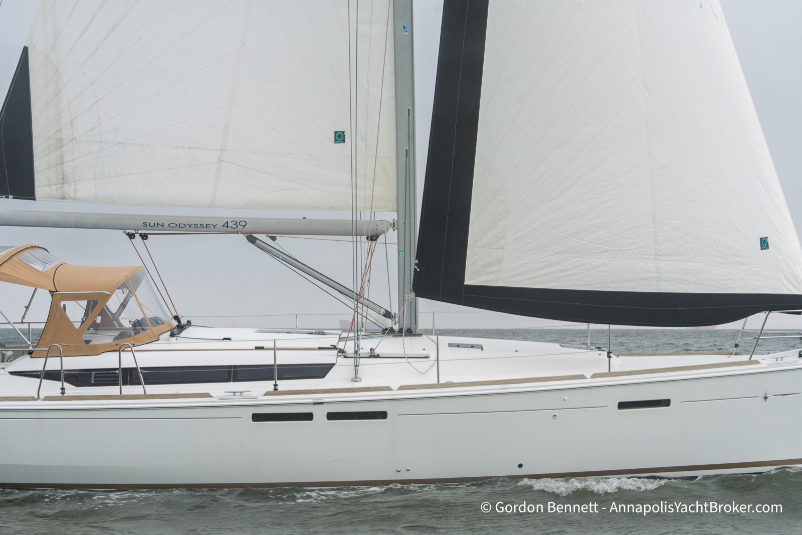 2015 Jeanneau Sun Odyssey 439