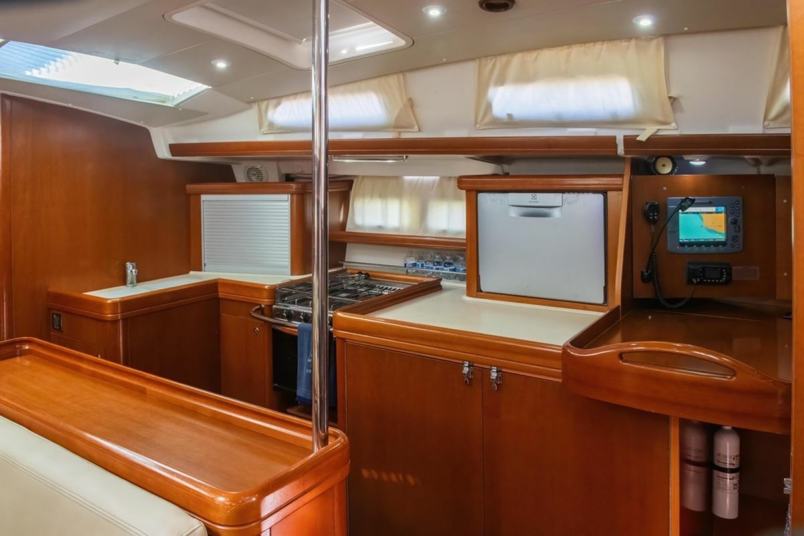 2007 Beneteau Oceanis 523