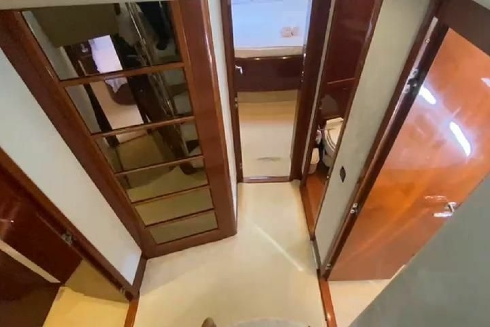 2007 Princess 21M