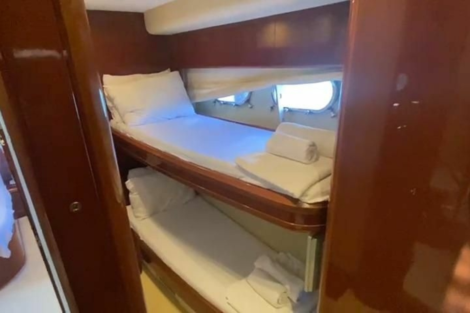2007 Princess 21M