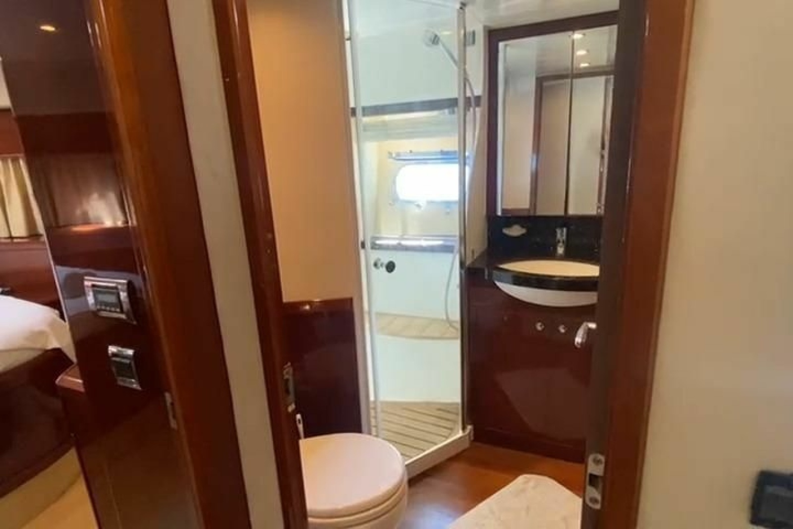 2007 Princess 21M