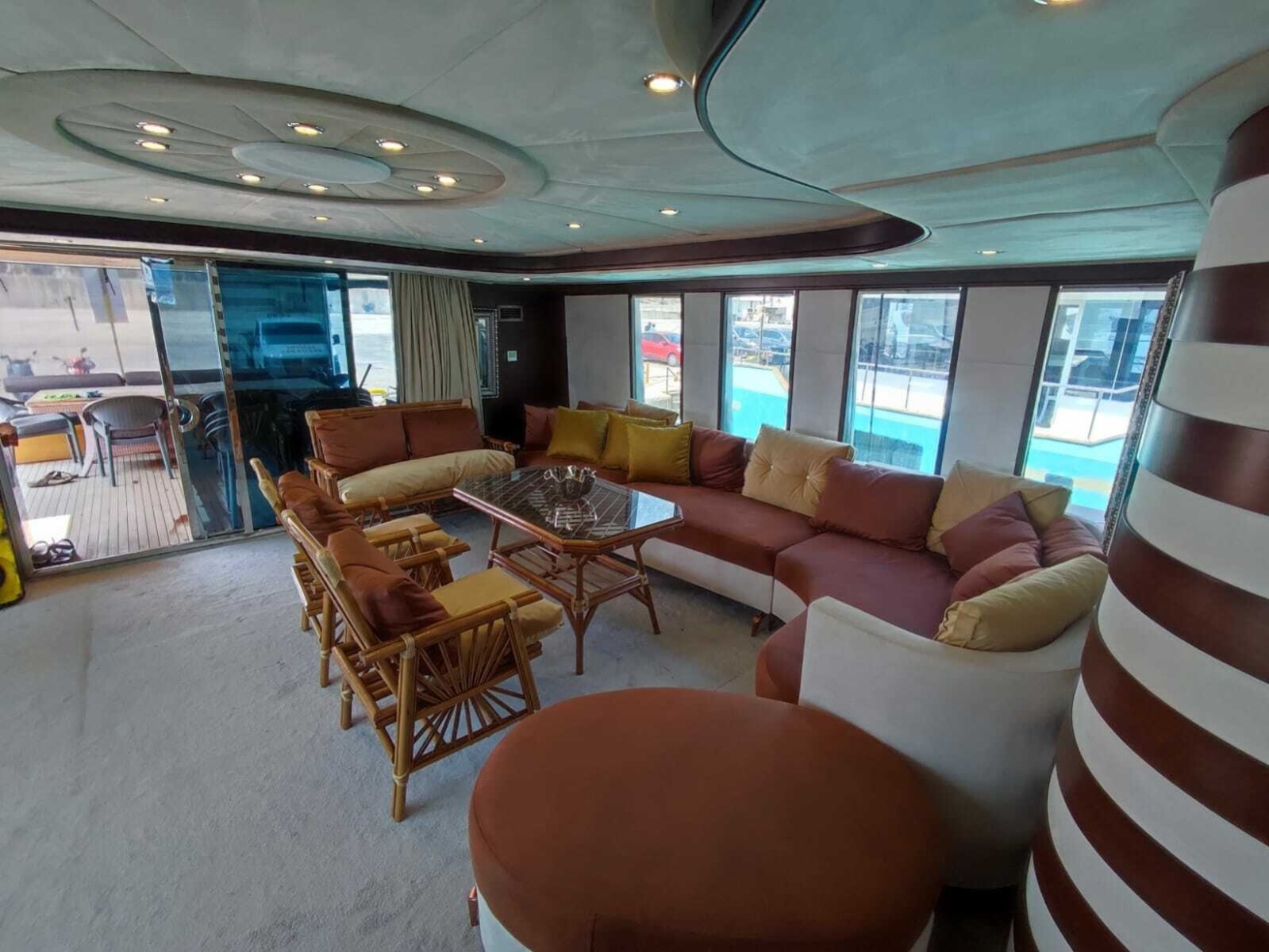 2007 Custom 85 Motor Yacht