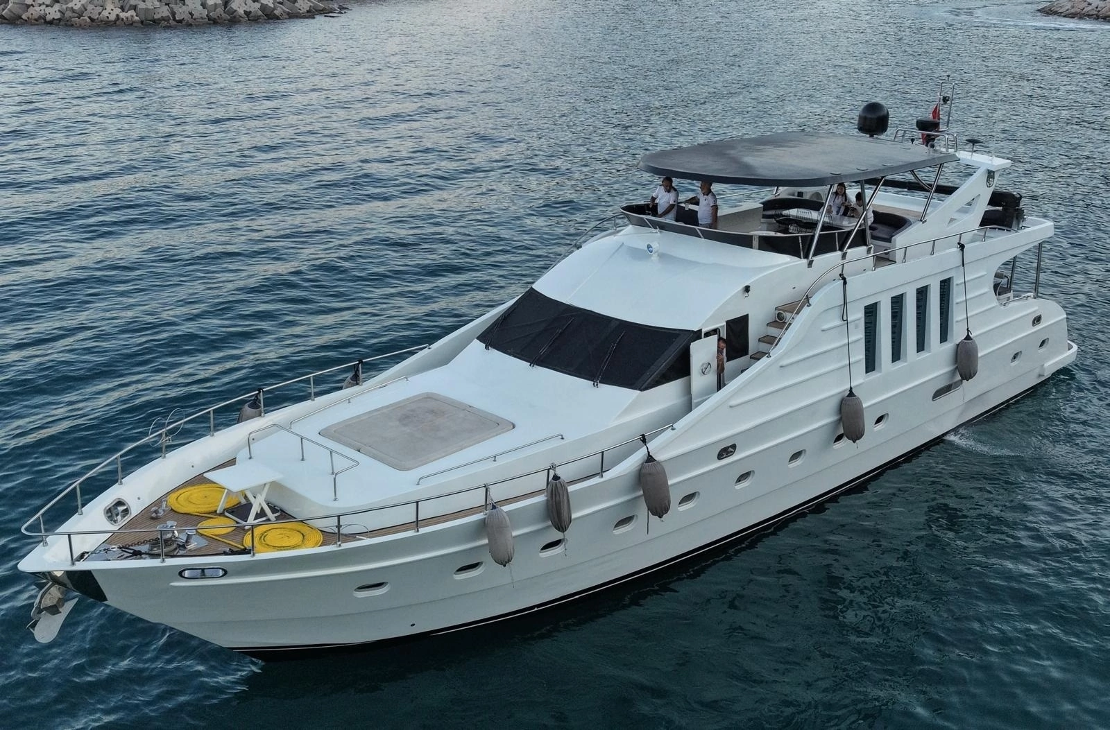 2007 Custom 85 Motor Yacht