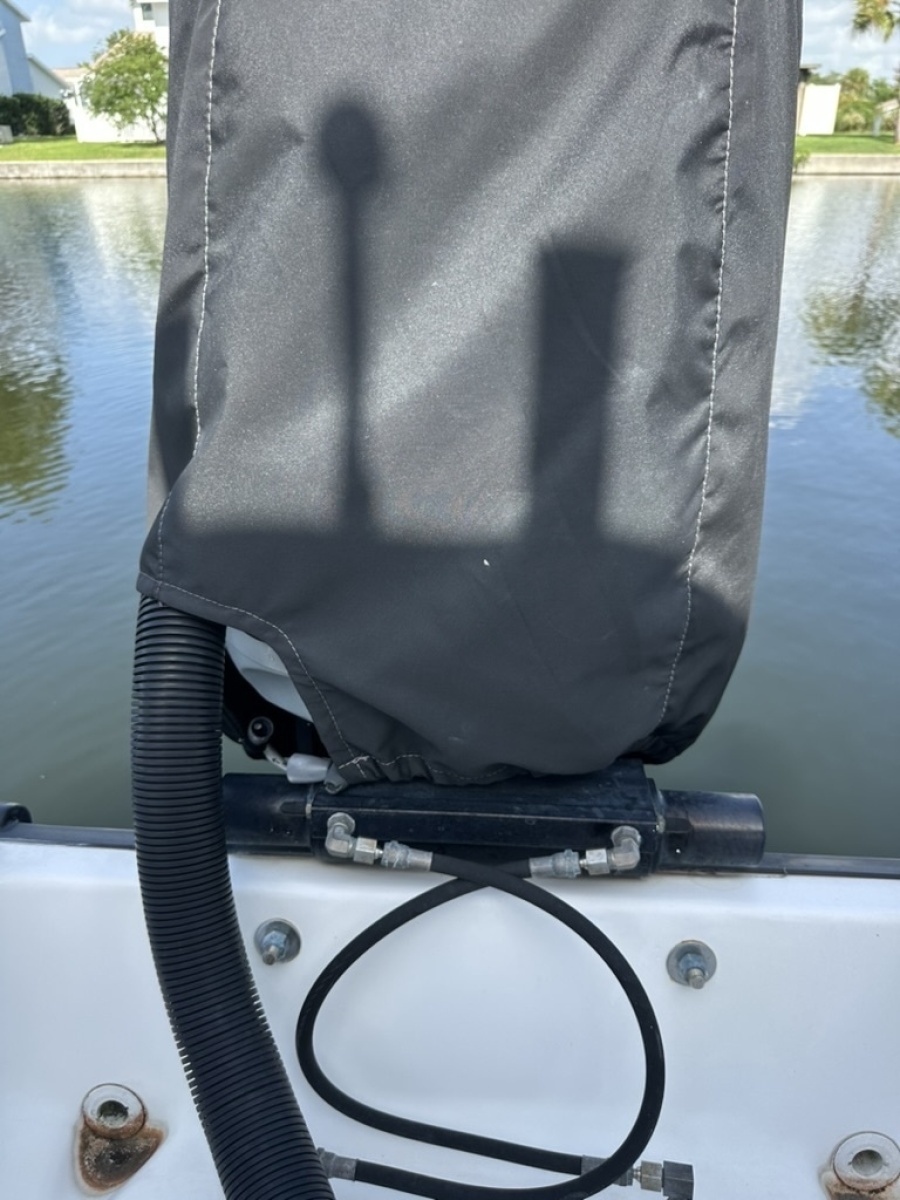 2012 Boston Whaler 230 Dauntless
