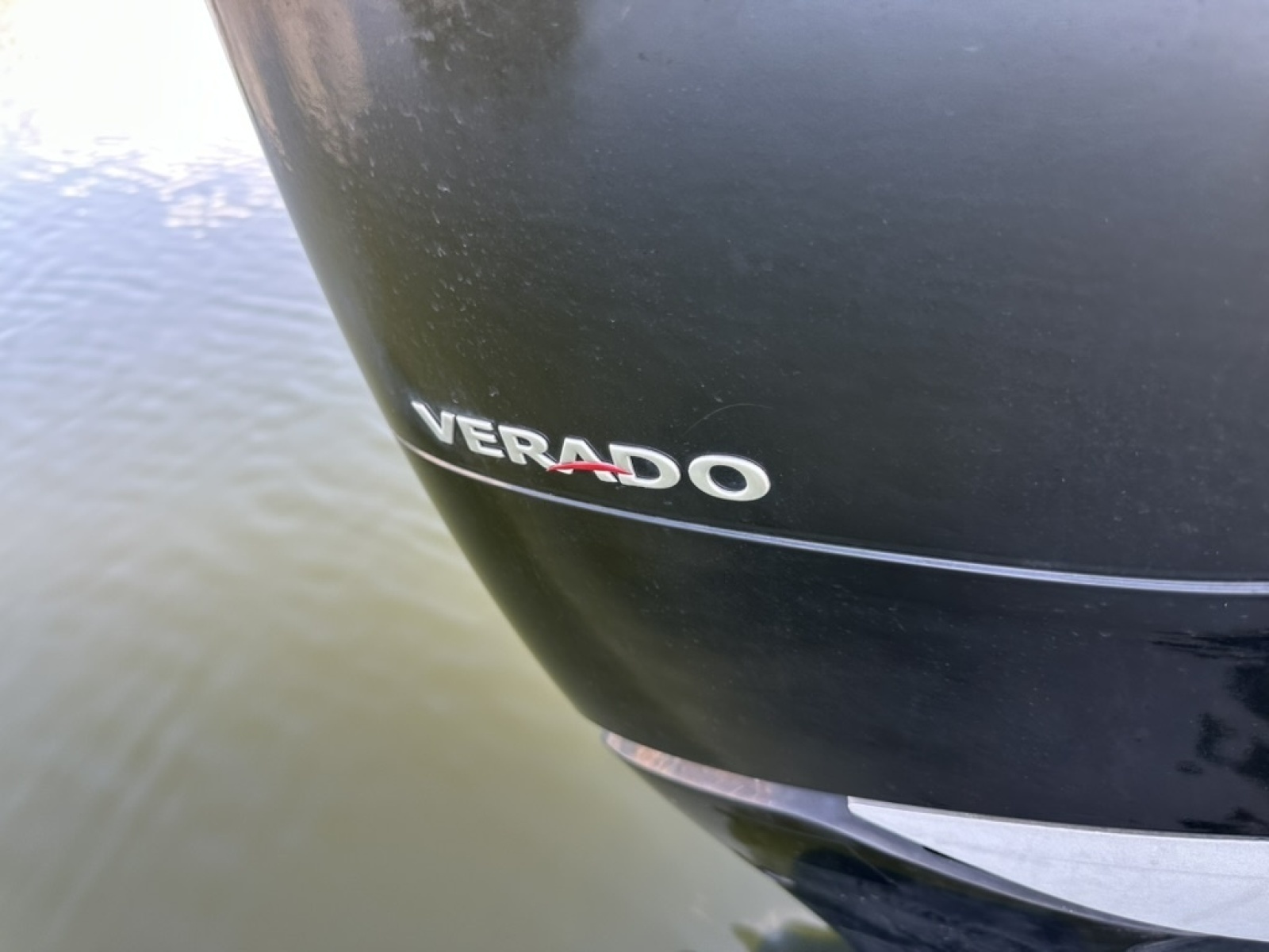 2012 Boston Whaler 230 Dauntless