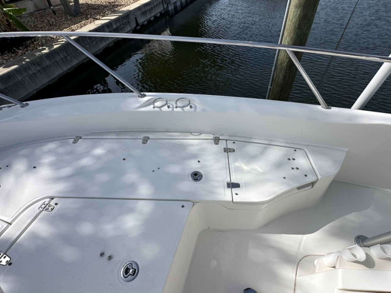 2012 Boston Whaler 230 Dauntless