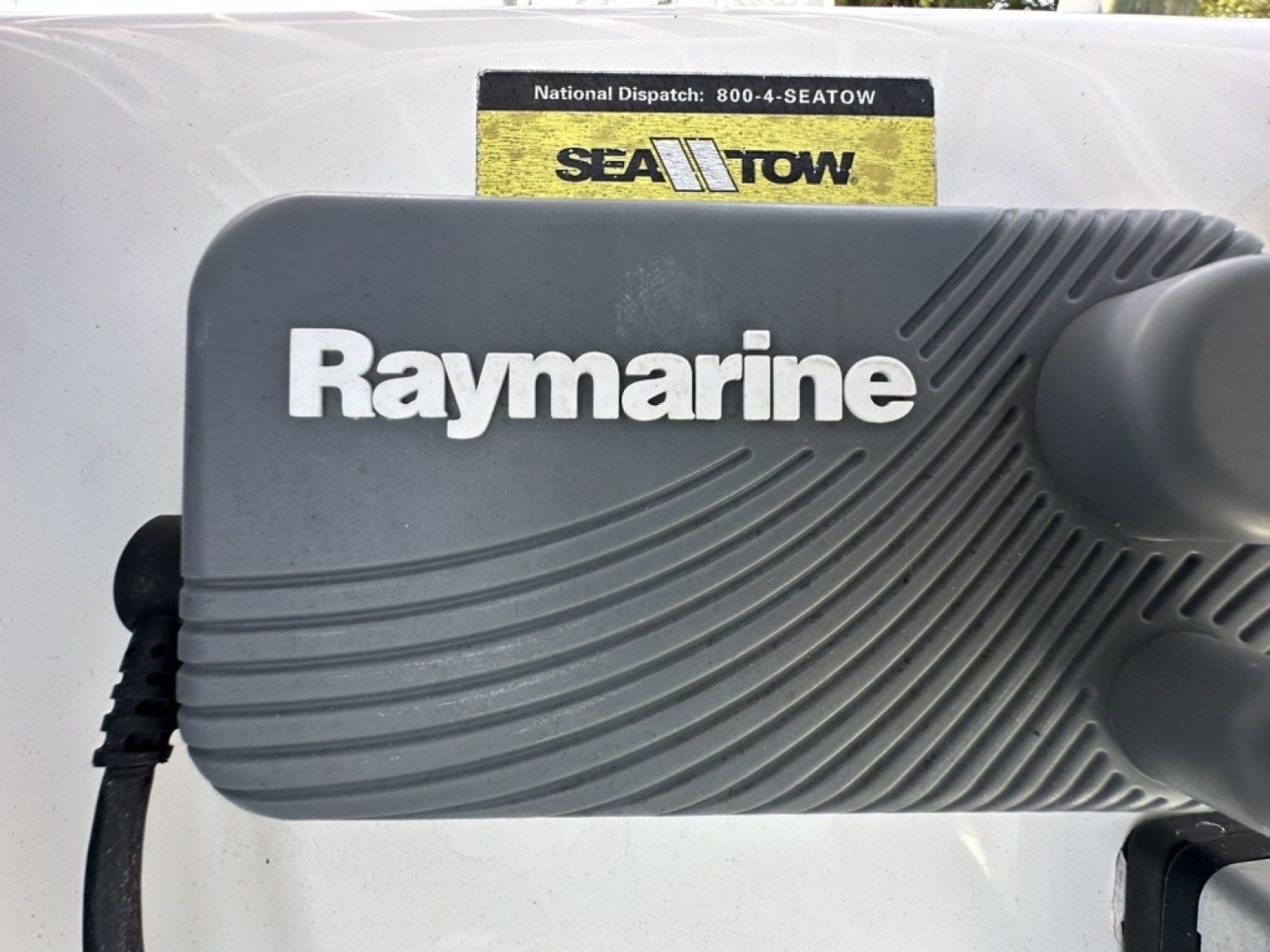 2012 Boston Whaler 230 Dauntless