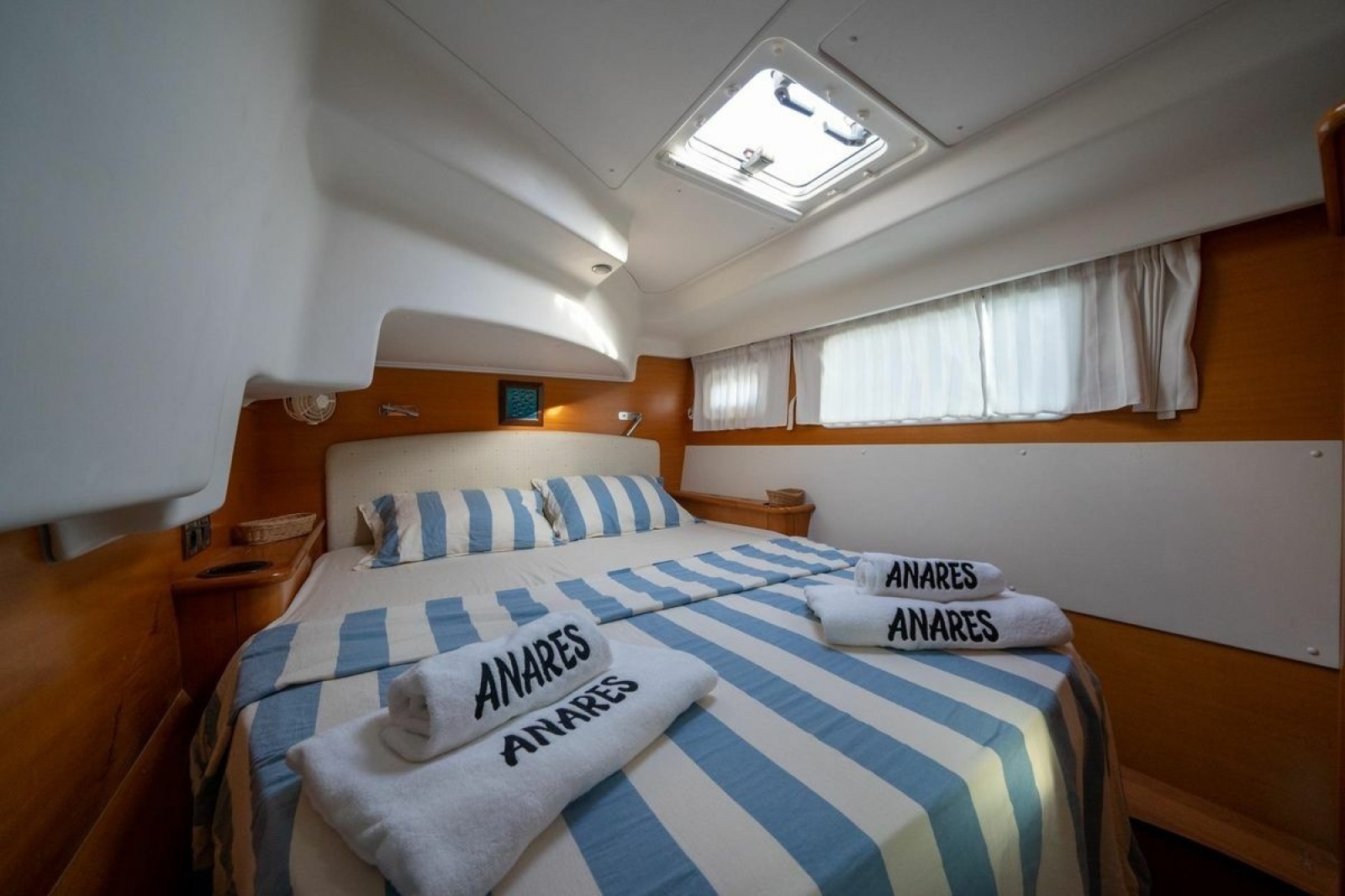 2005 Lagoon 440