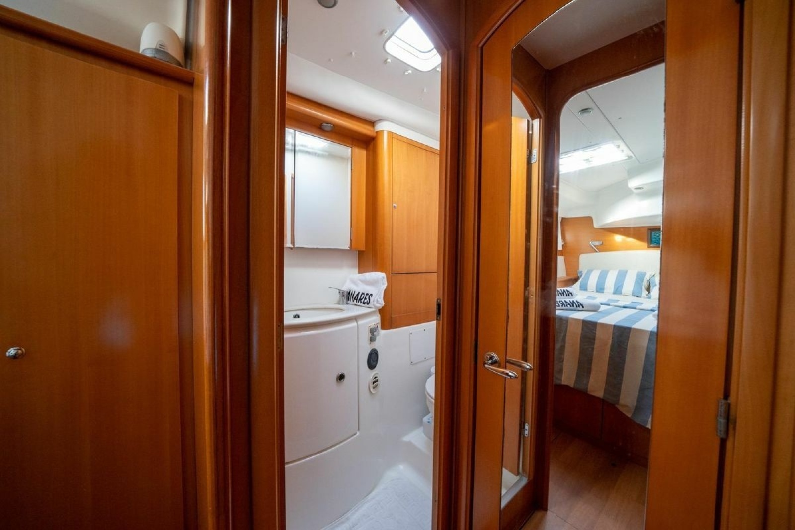 2005 Lagoon 440