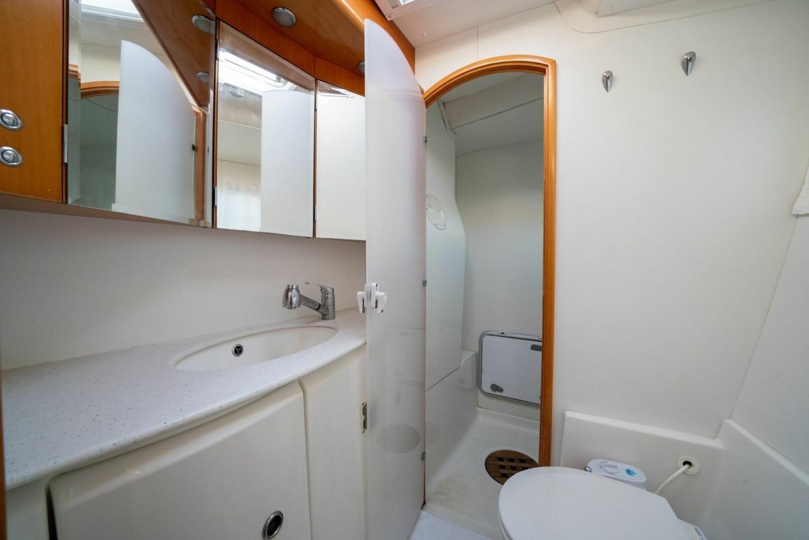 2005 Lagoon 440