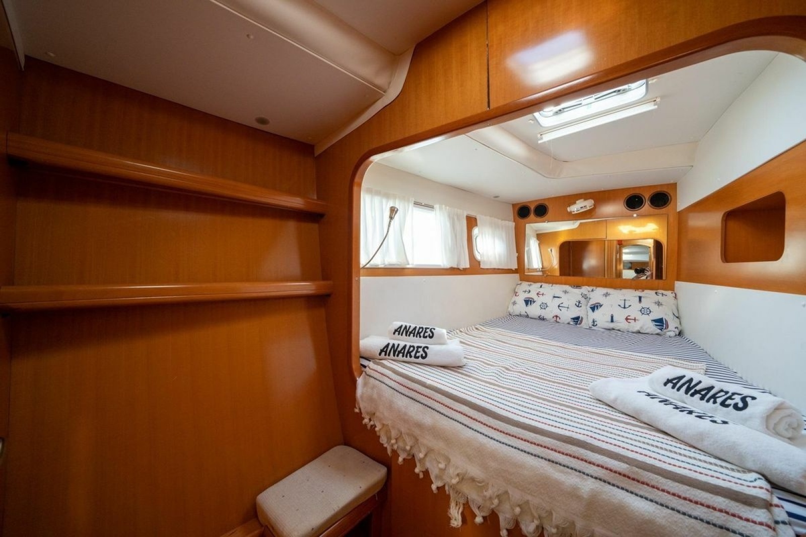 2005 Lagoon 440