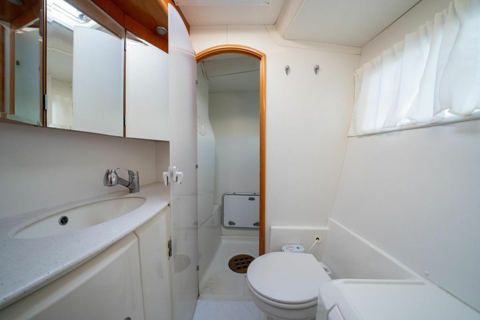 2005 Lagoon 440