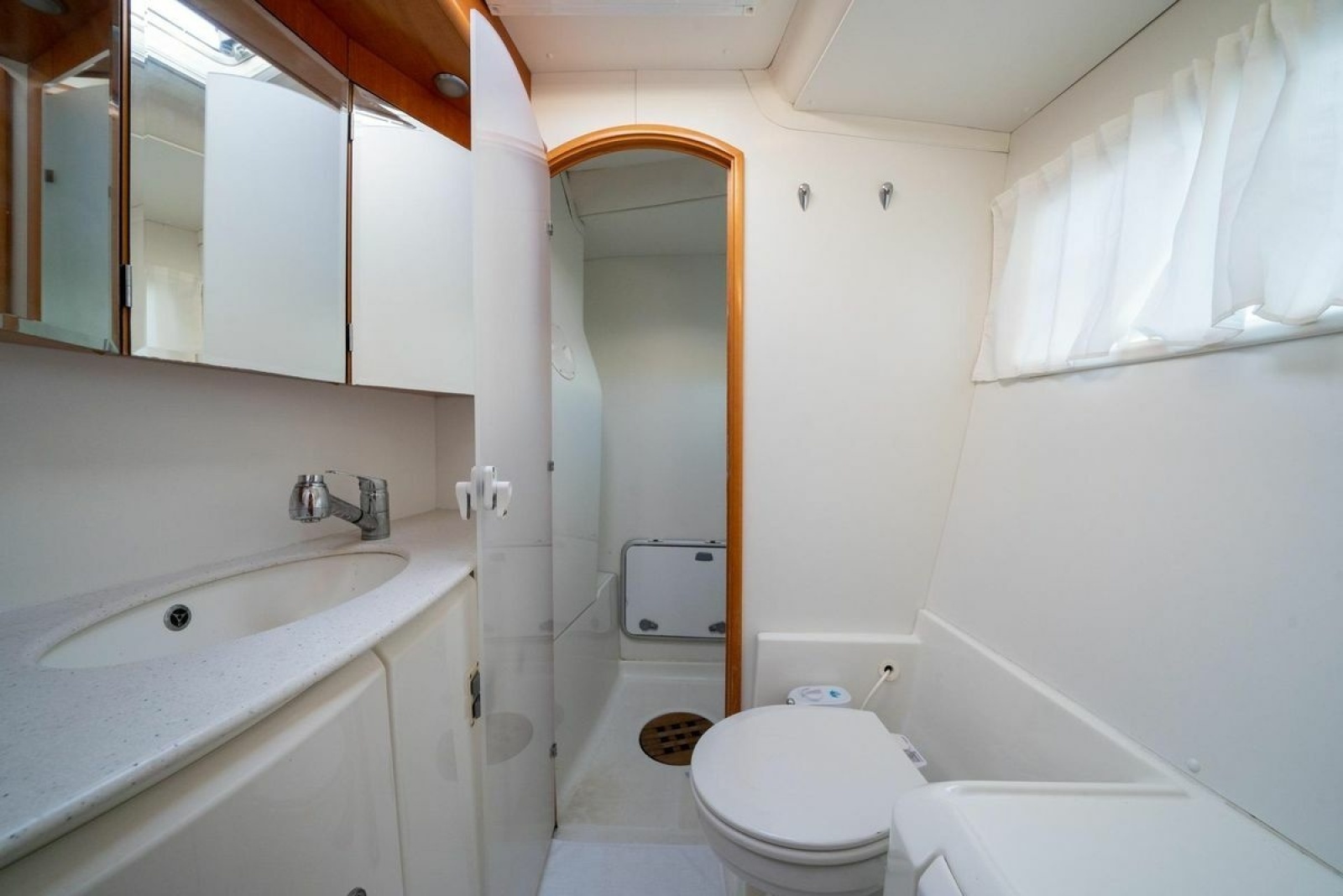 2005 Lagoon 440