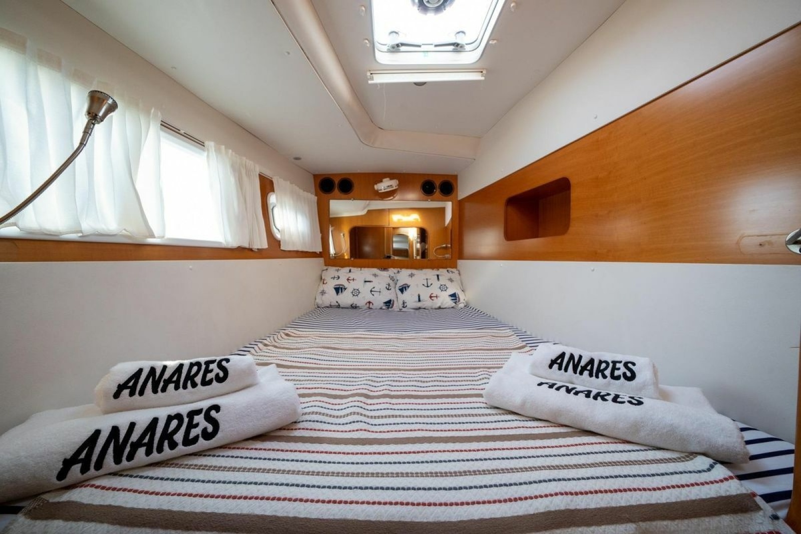 2005 Lagoon 440