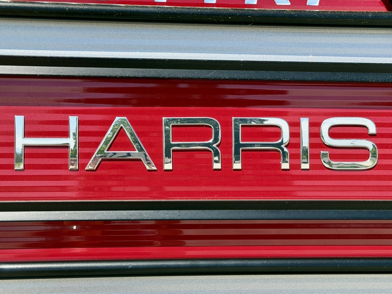 2019 Harris Solstice DC 230 SLDH Tritoon