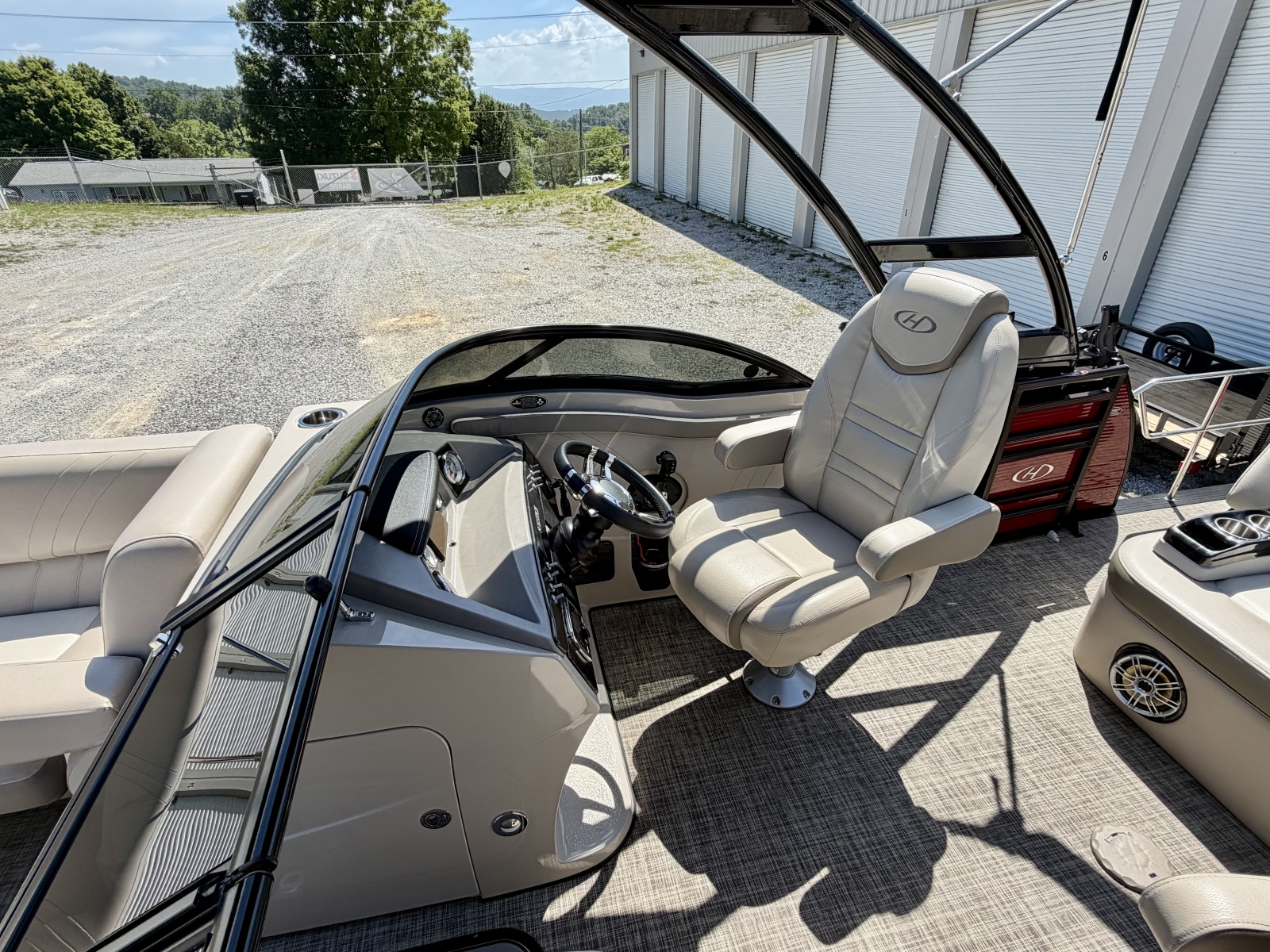 2019 Harris Solstice DC 230 SLDH Tritoon
