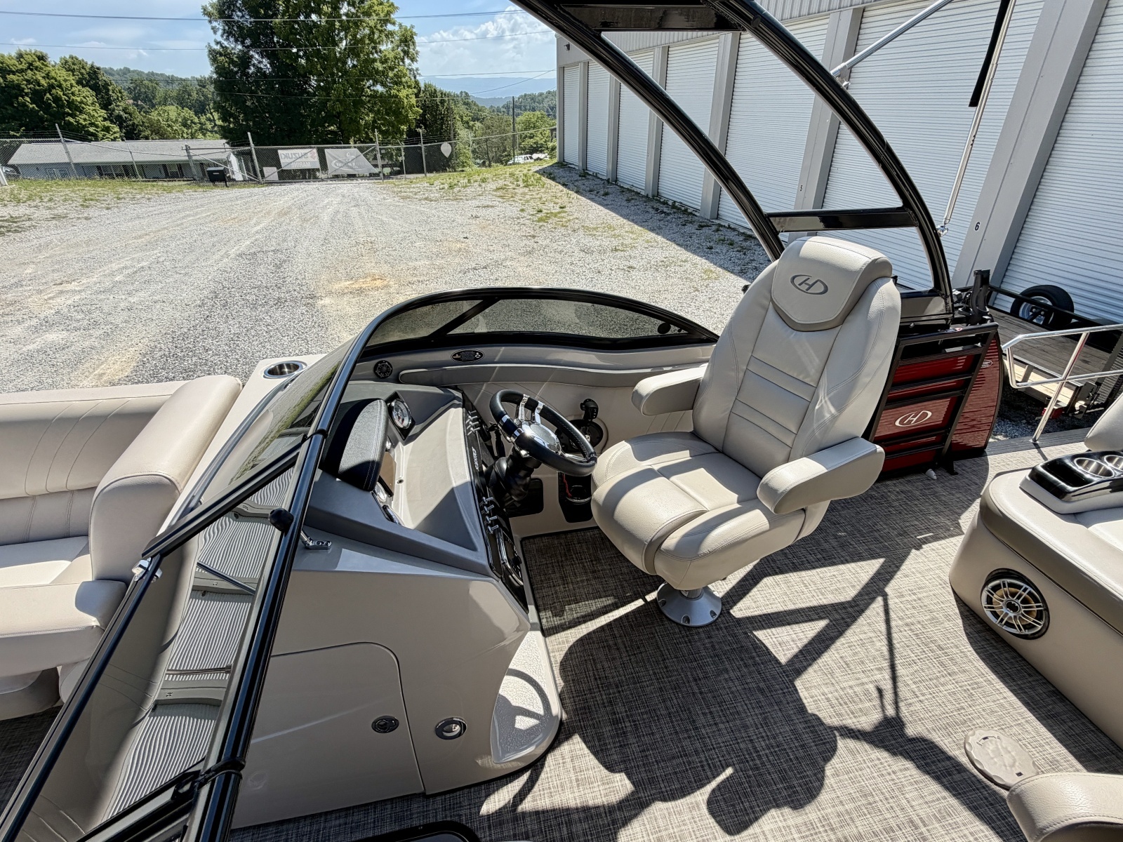 2019 Harris Solstice DC 230 SLDH Tritoon