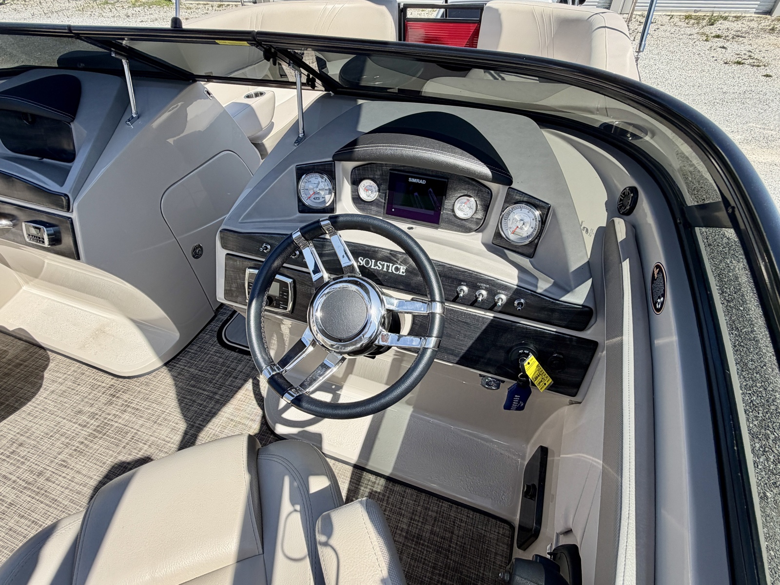 2019 Harris Solstice DC 230 SLDH Tritoon