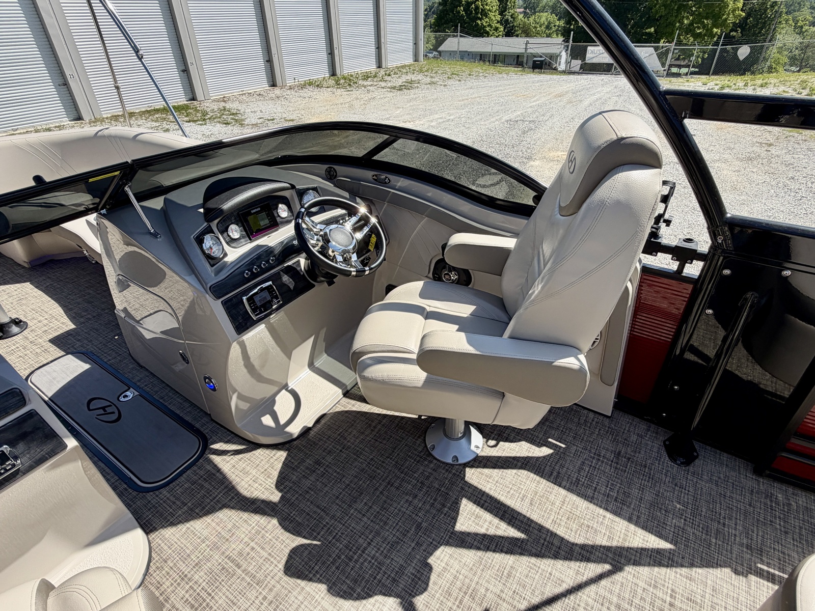 2019 Harris Solstice DC 230 SLDH Tritoon