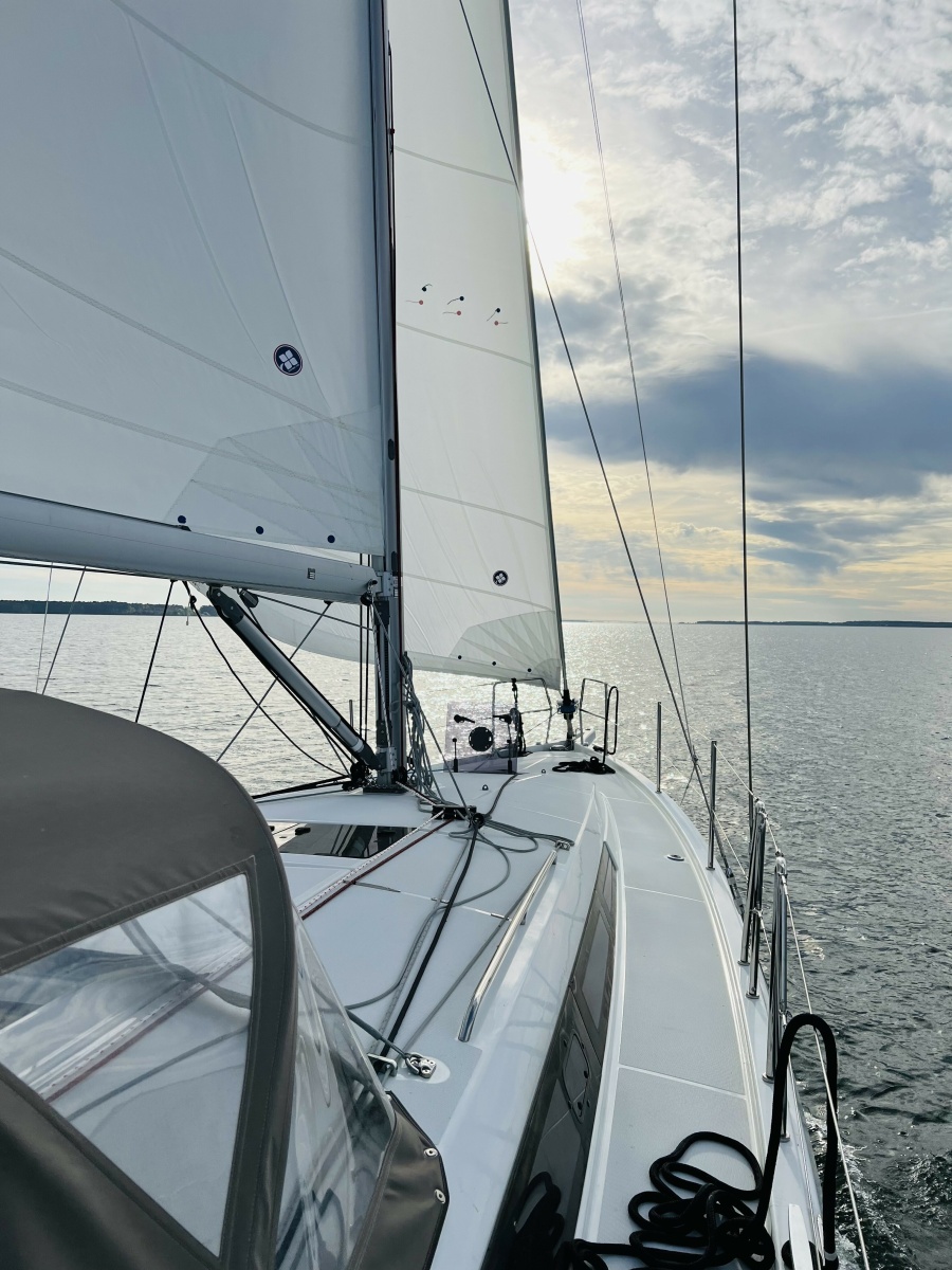 2021 Jeanneau SO 410