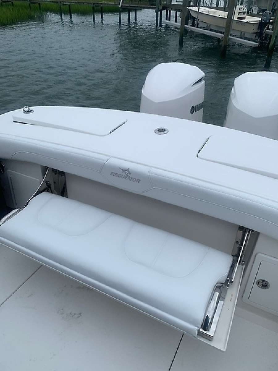 2020 Regulator 31 FS
