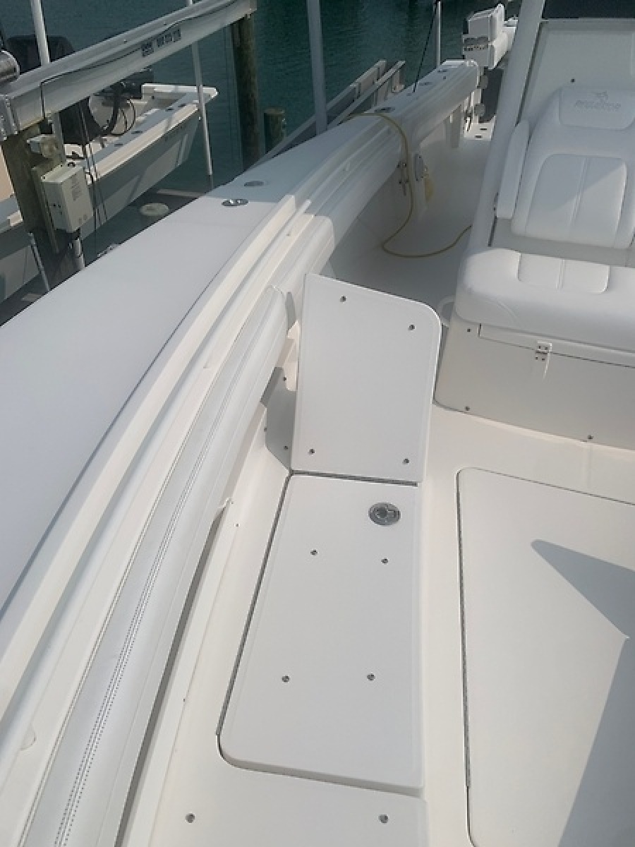 2020 Regulator 31 FS