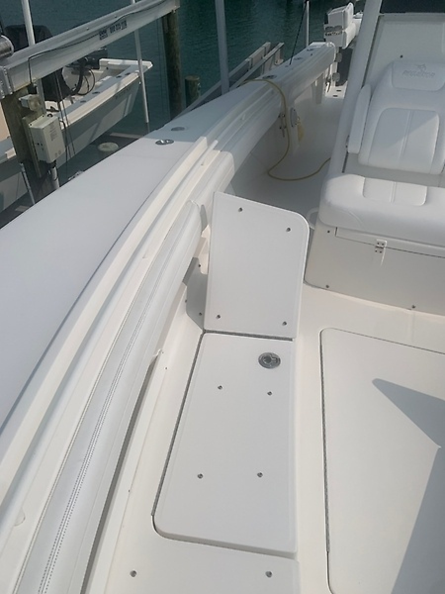 2020 Regulator 31 FS