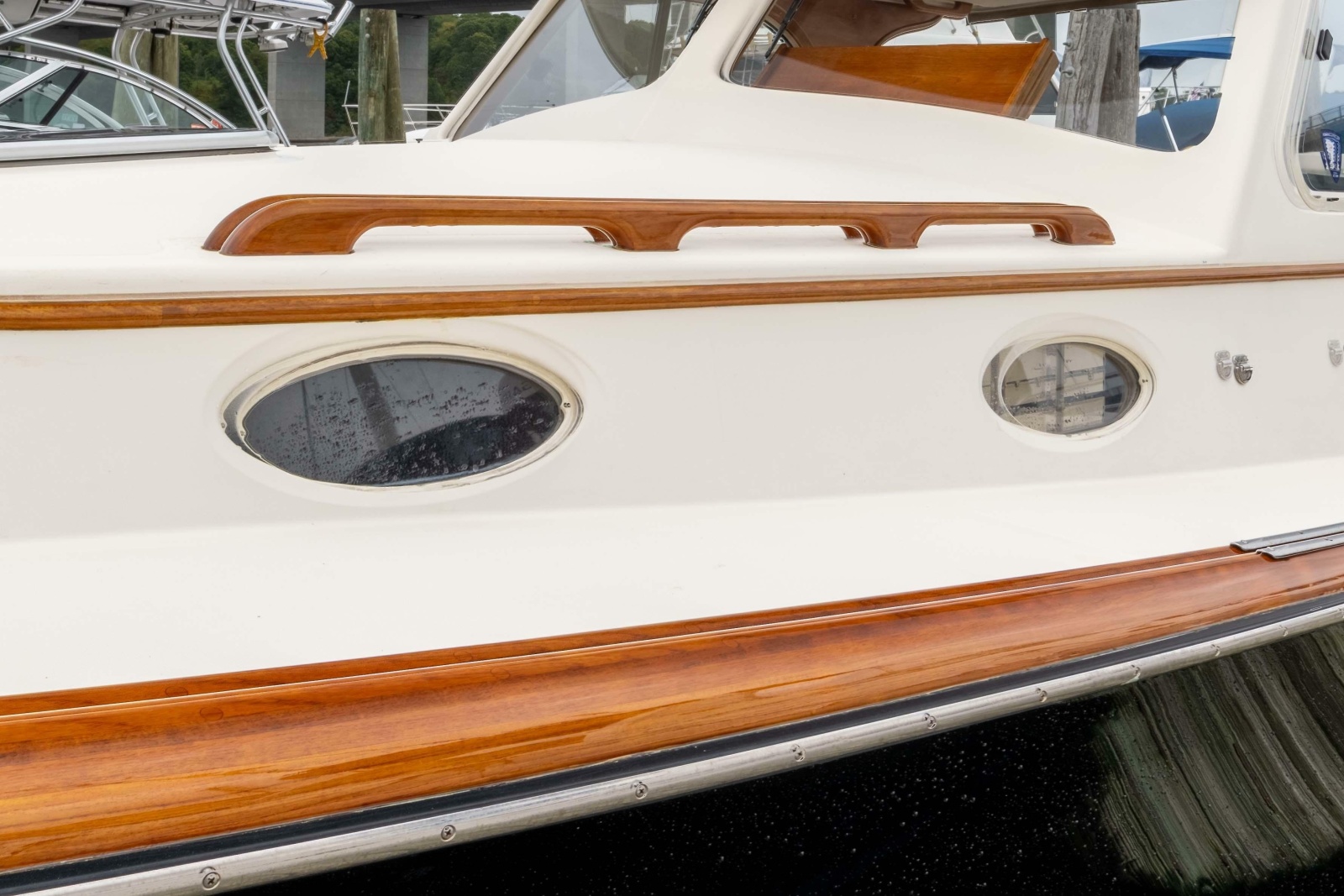 2000 Hinckley Picnic Boat 36 Classic