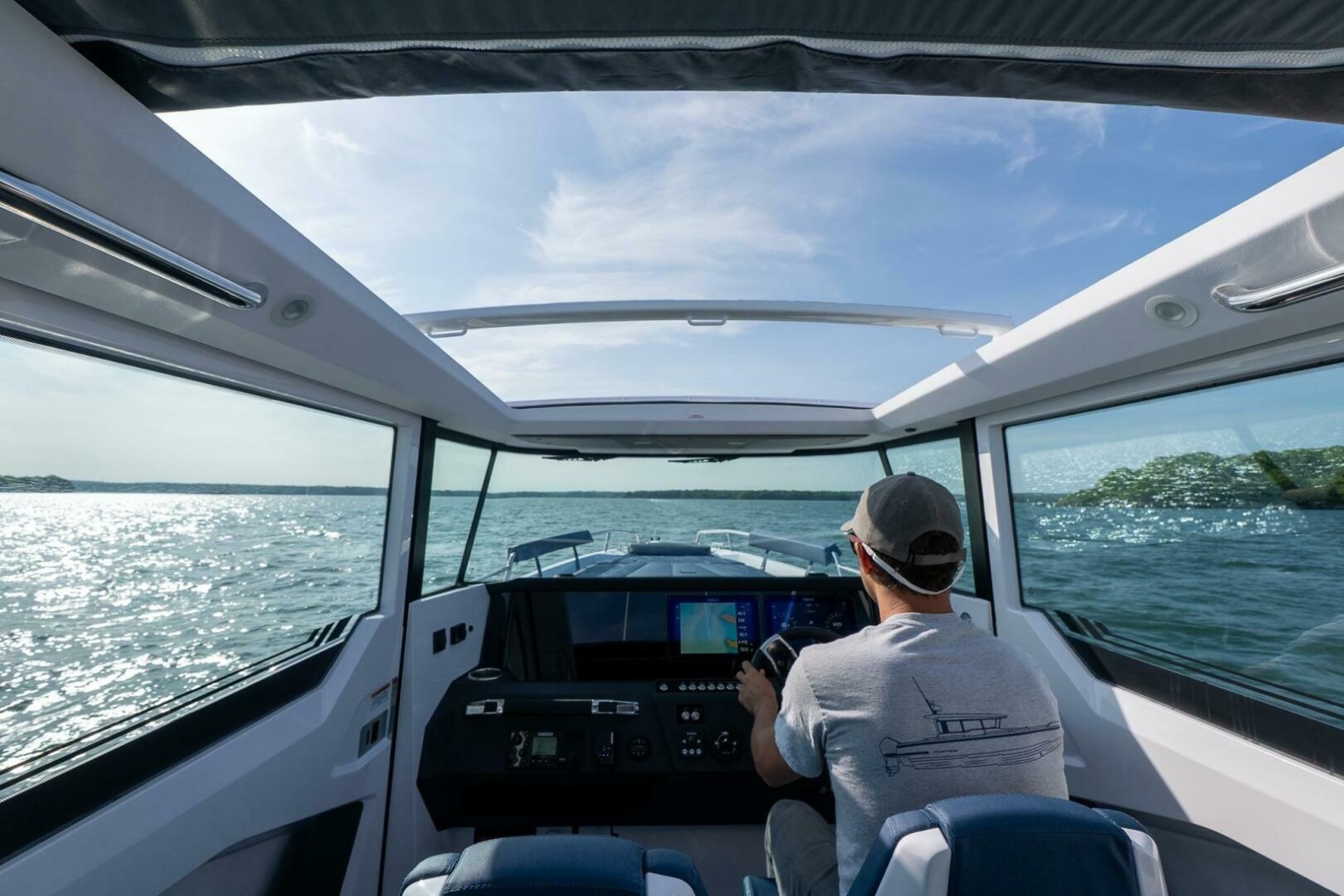 29' 2026 Axopar Cross Cabin