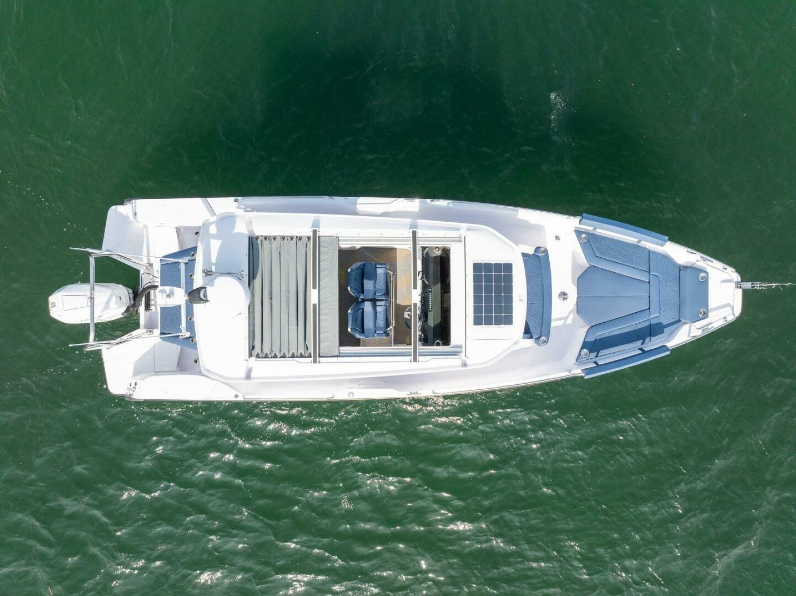 29' 2026 Axopar Cross Cabin