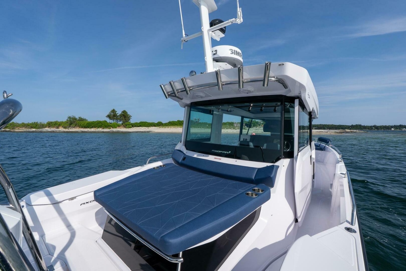 29' 2026 Axopar Cross Cabin