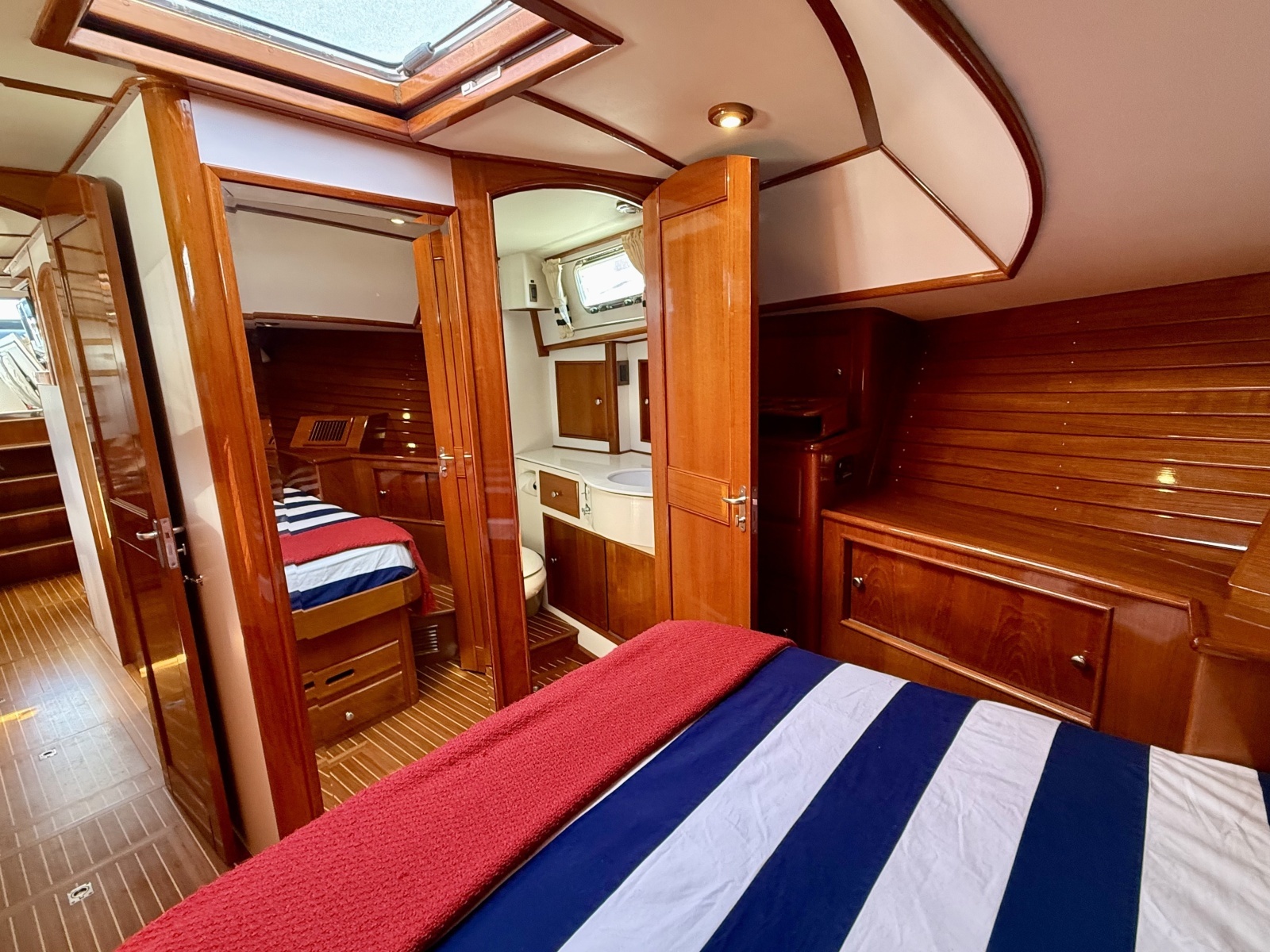 2001 Grand Banks Eastbay HX