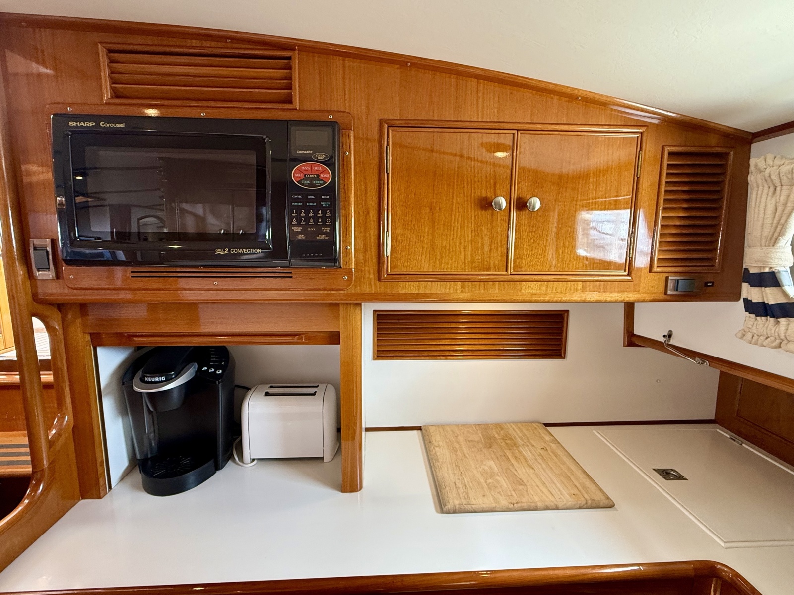 2001 Grand Banks Eastbay HX