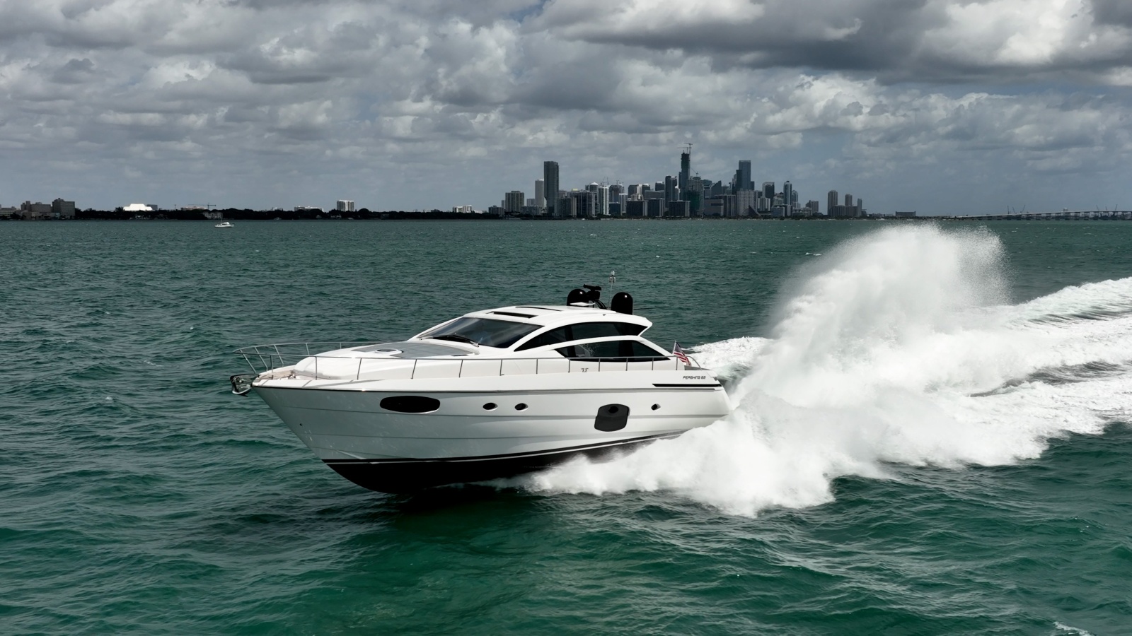 2020 Pershing 62