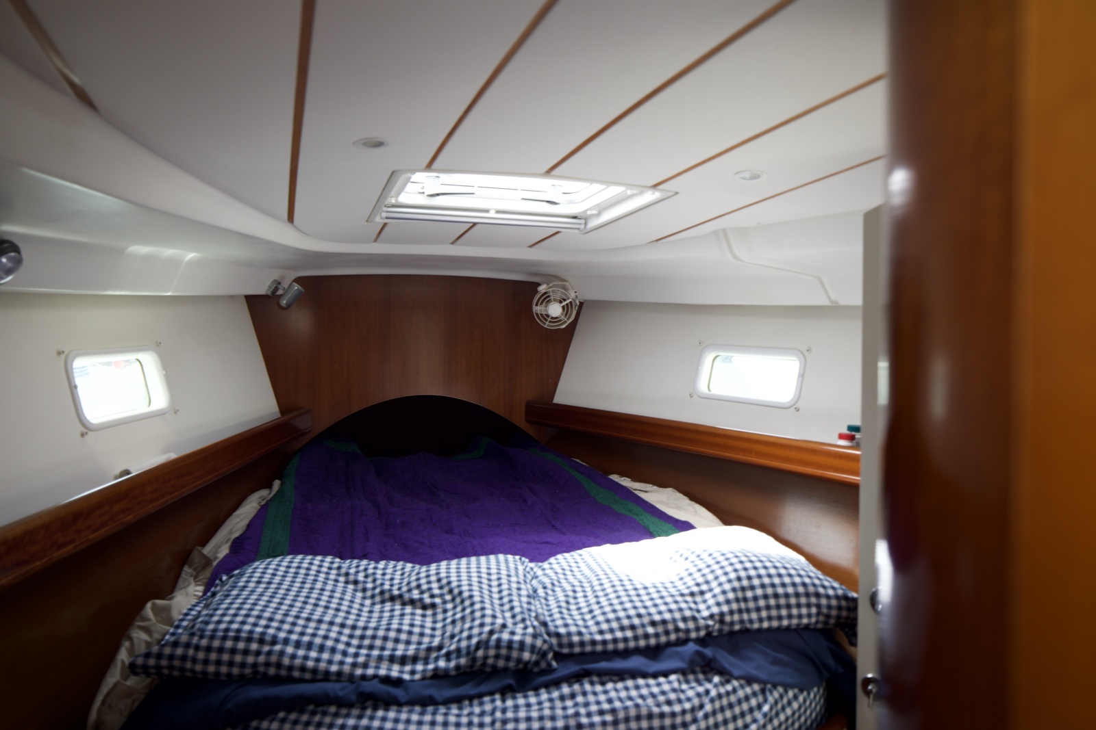 2005 Beneteau 423