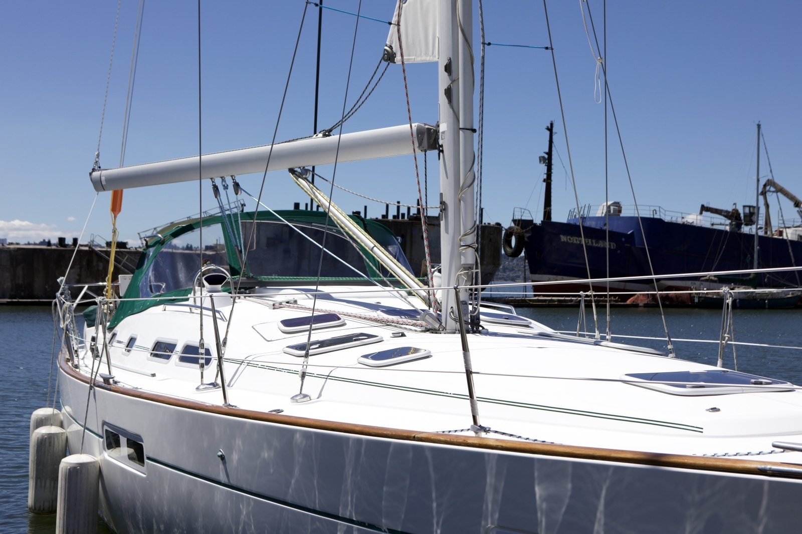 2005 Beneteau 423
