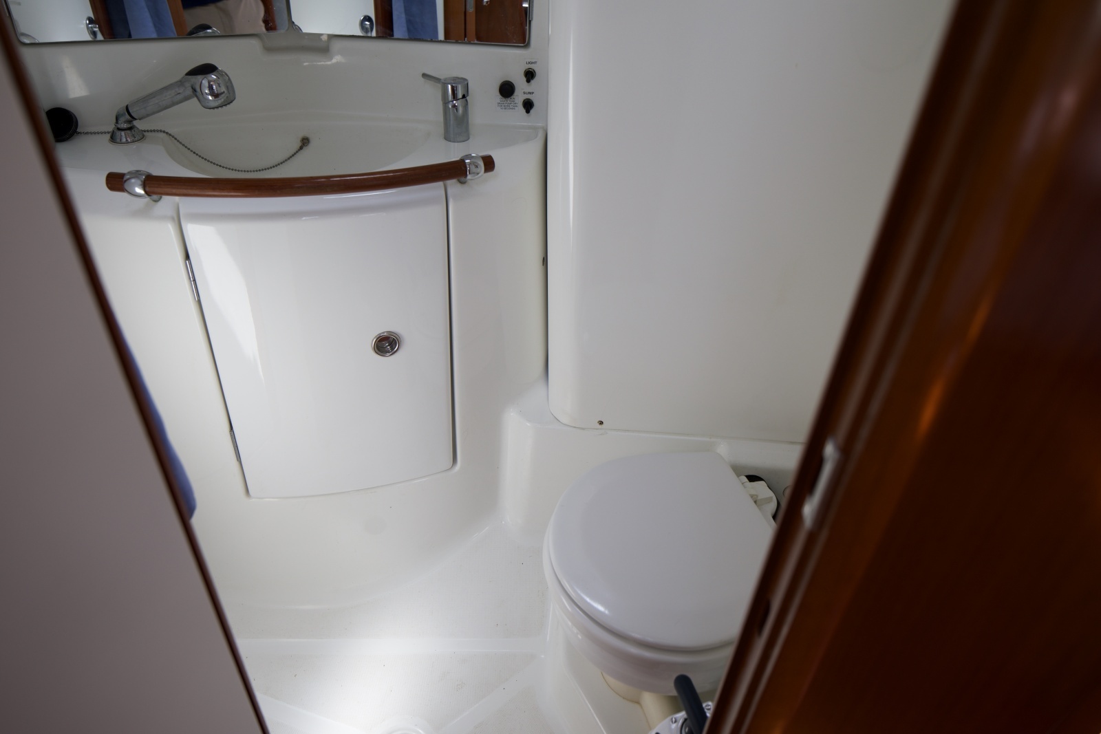 2005 Beneteau 423