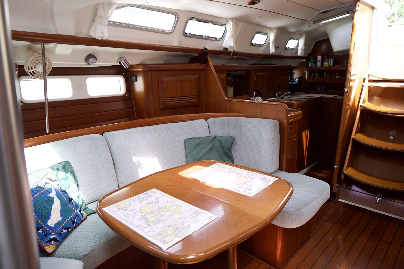 2005 Beneteau 423