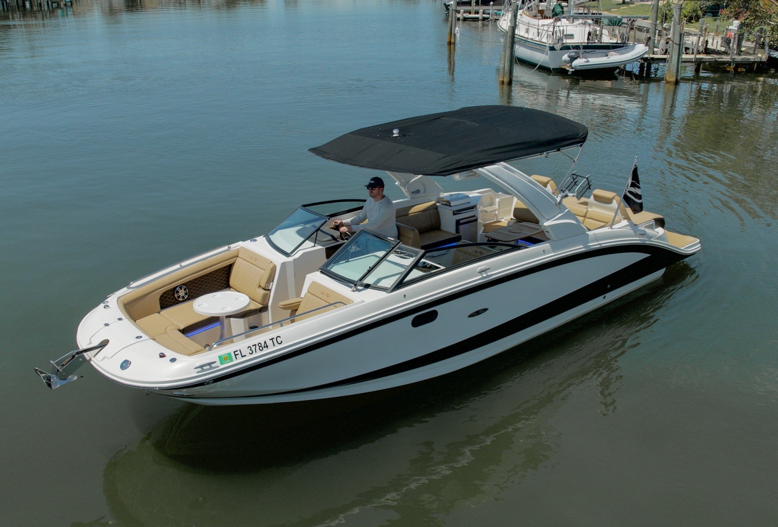 2022 Sea Ray SDX 290