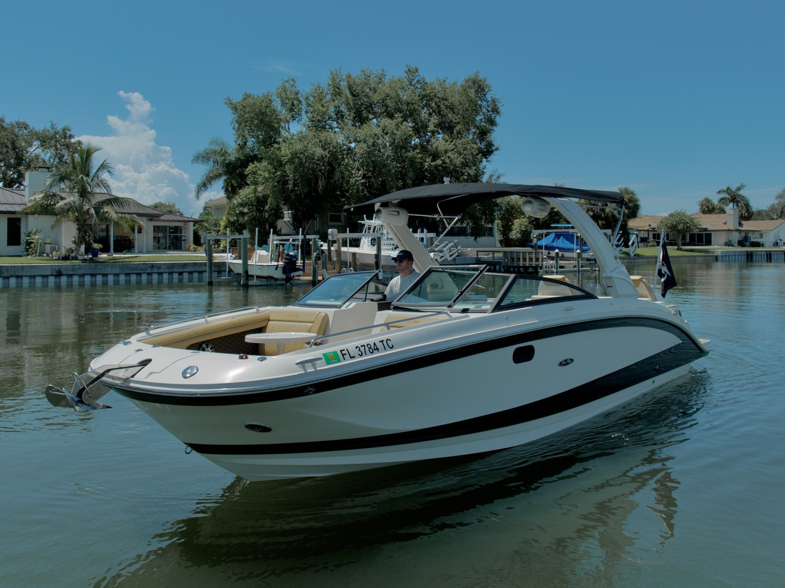2022 Sea Ray SDX 290