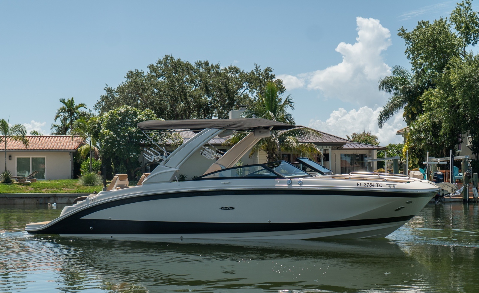 2022 Sea Ray SDX 290