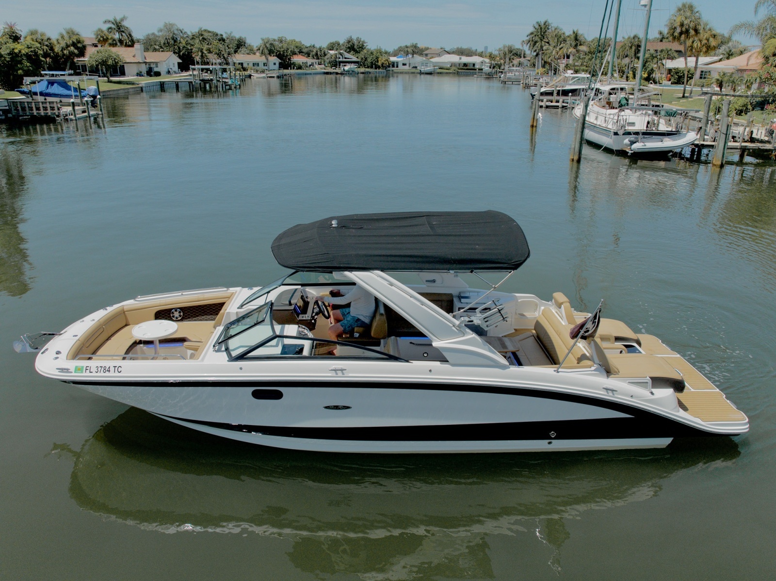 2022 Sea Ray SDX 290