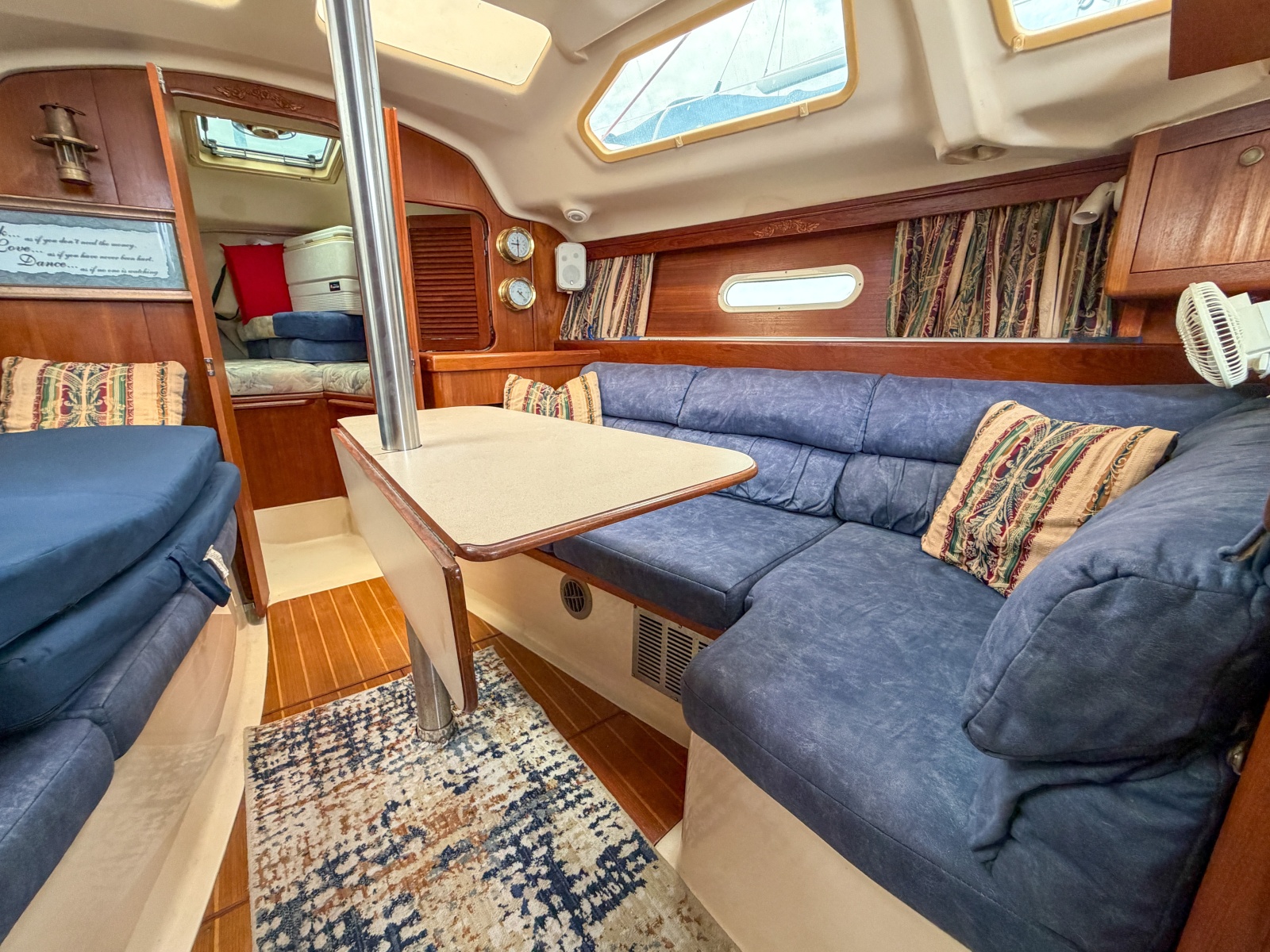 1999 Hunter 310