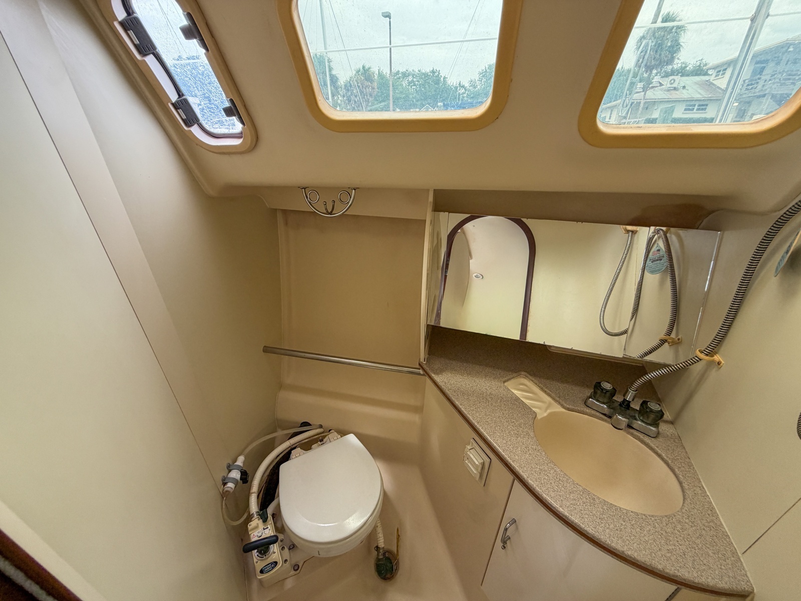 1999 Hunter 310