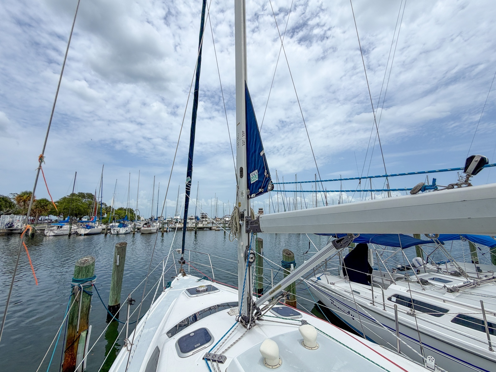 1999 Hunter 310