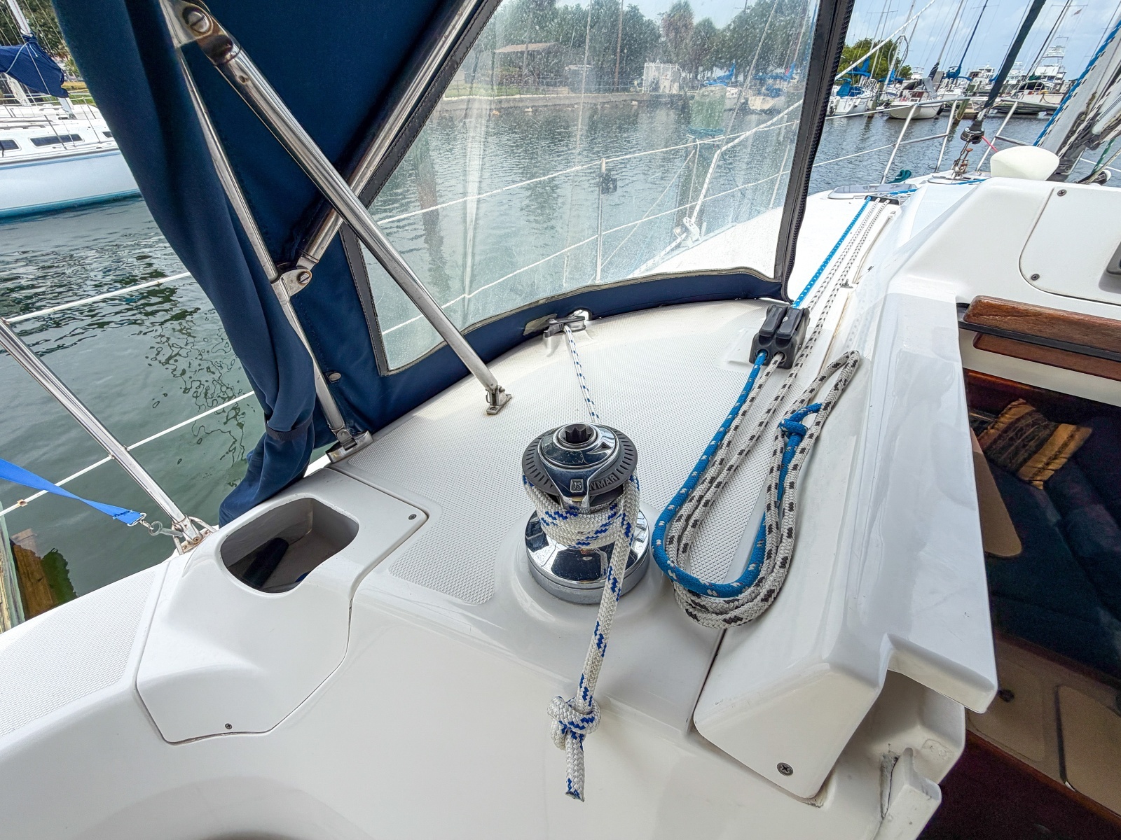 1999 Hunter 310