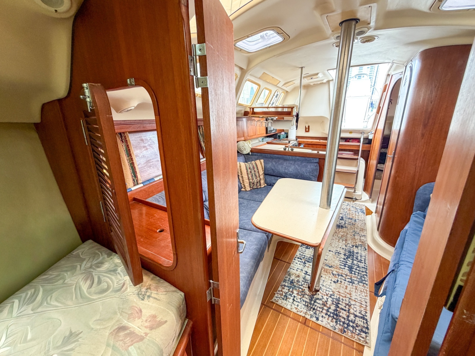 1999 Hunter 310