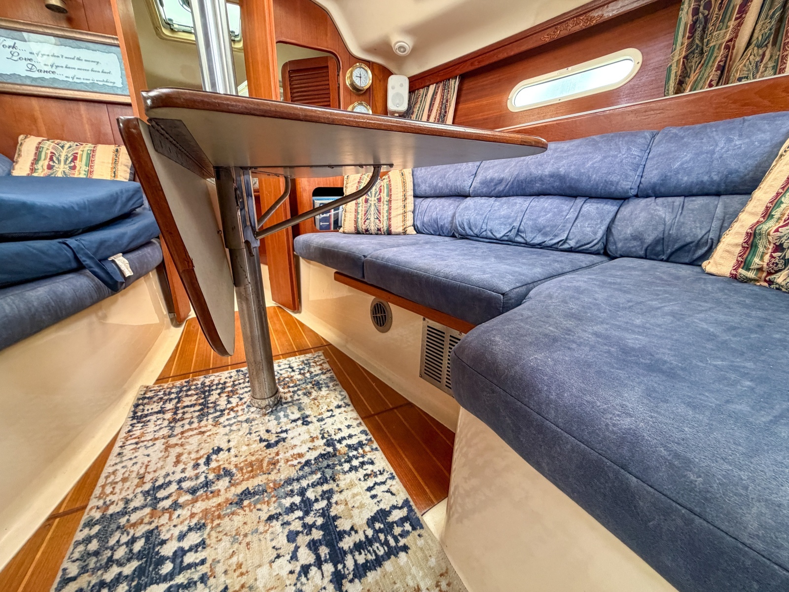 1999 Hunter 310