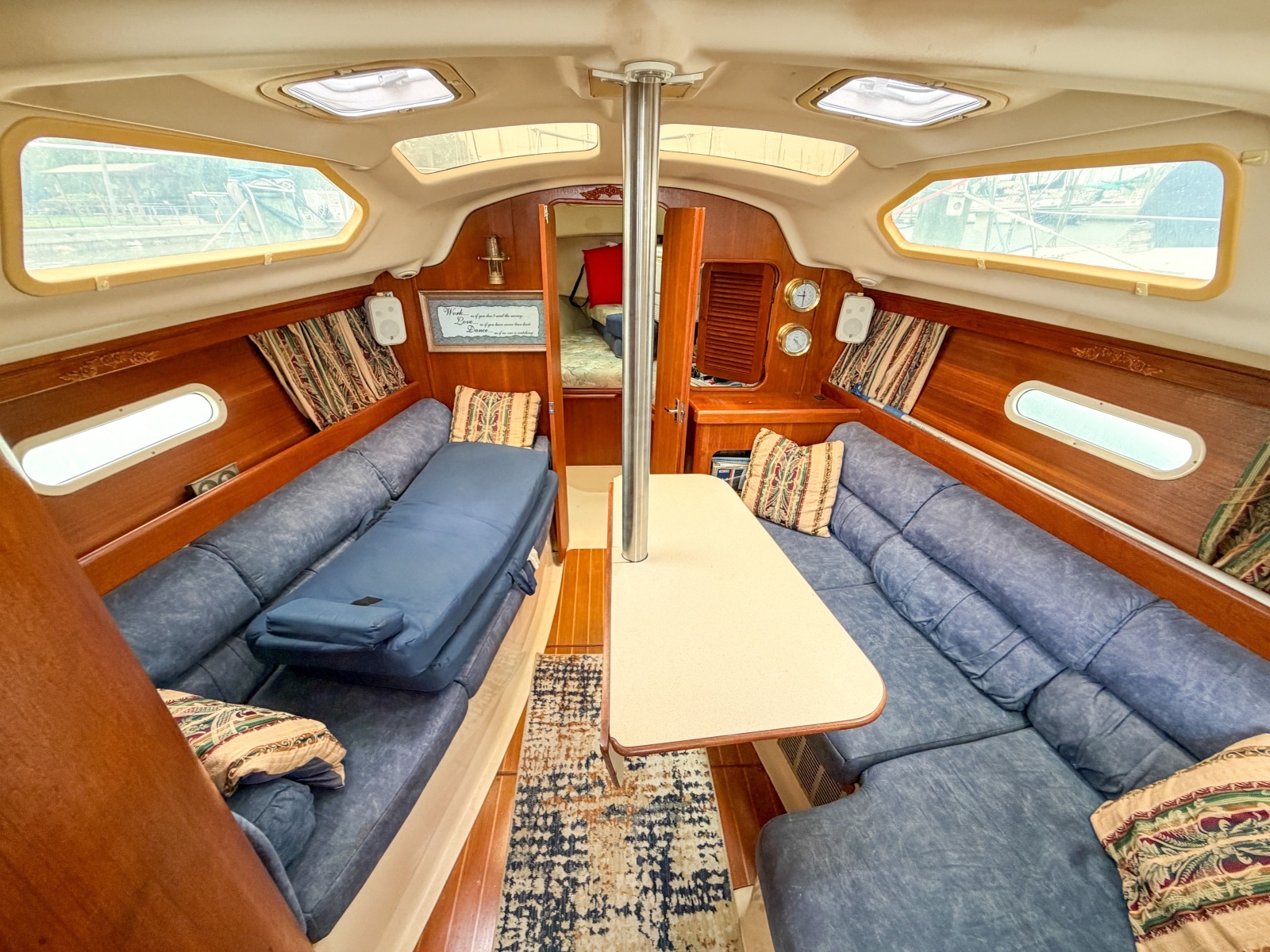 1999 Hunter 310